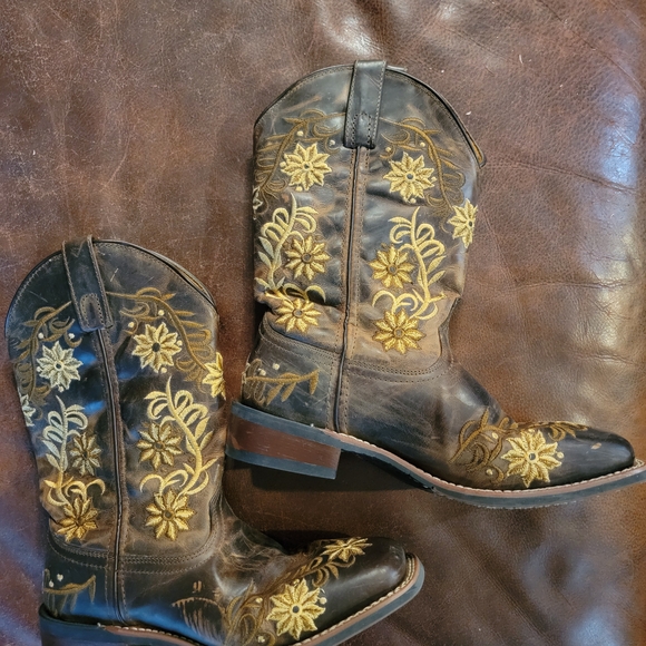 Laredo Brown Leather Western Boots - Picture 11 of 13